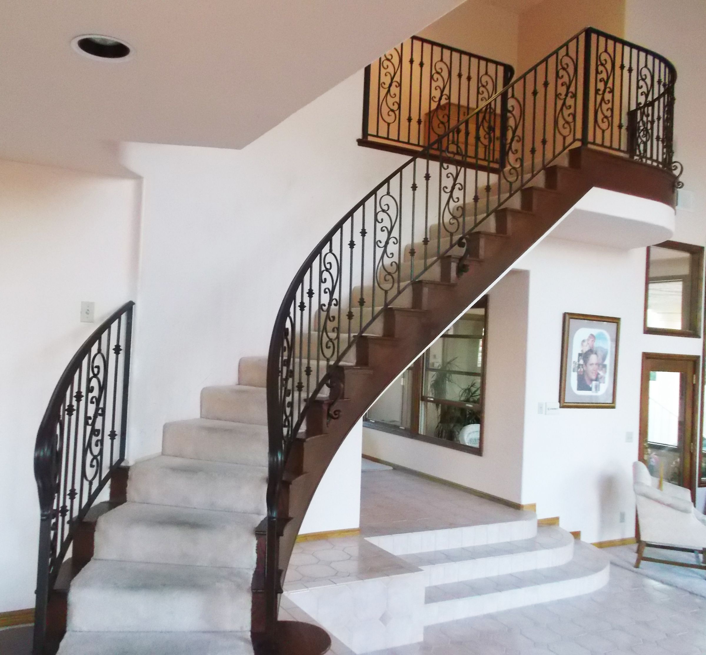 Кованые лестницы фото в частном доме