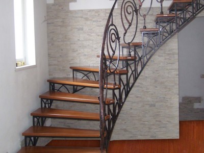 Кованая лестница КЛ03